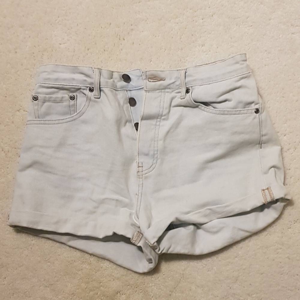 Forever 21 light wash jean shorts button fly